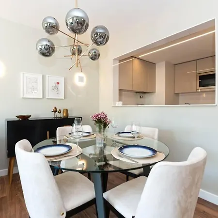 Av. Da Liberdade Comfortable With Balcony * Лісабон