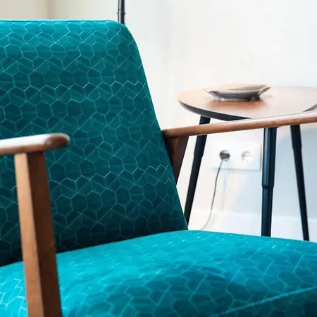 Av. Da Liberdade Comfortable With Balcony アパート リスボン